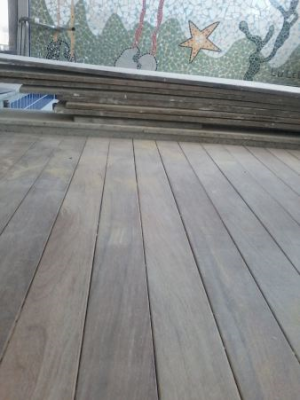 Deck de piscina